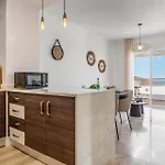 Small Oasis Sea View *