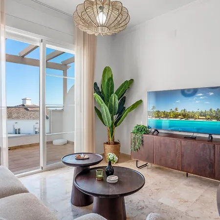 Small Oasis Sea View 아파트